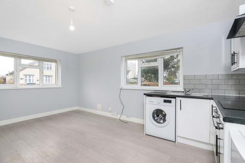 1 bedroom flat to rent, Peareswood Road, Erith, DA8