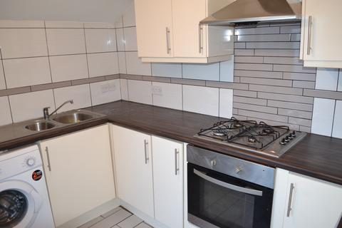 5 bedroom terraced house to rent, Freemantle Road