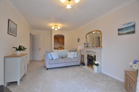 1 bedroom flat for sale - Pinewood Court