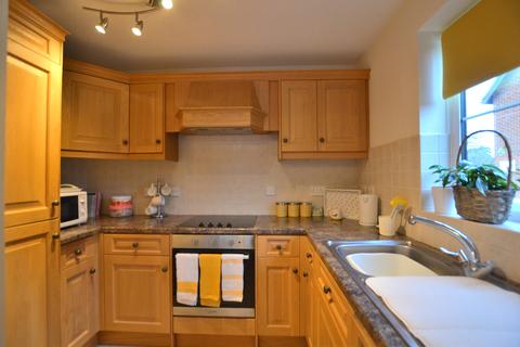 1 bedroom flat for sale - Pinewood Court