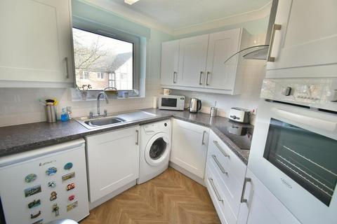 1 bedroom apartment for sale - Alexandria Court, Glenmoor Road, Ferndown, BH22 8PW