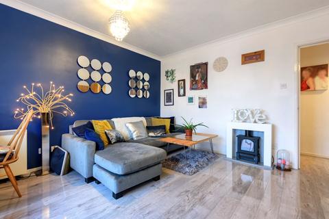 2 bedroom flat for sale - Farrow Lane New Cross SE14