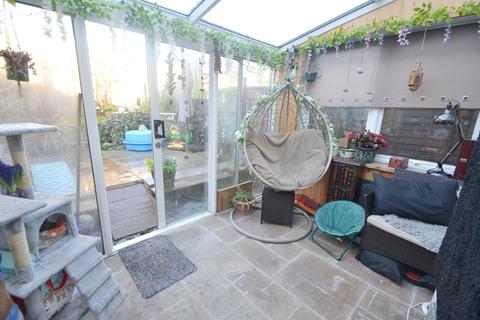 24 Maple Close, Shaftesbury, SP7 8RF