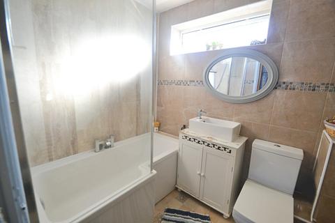 24 Maple Close, Shaftesbury, SP7 8RF