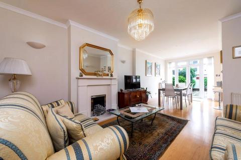 4 bedroom semi-detached house for sale - Clifton Gardens, London, NW11