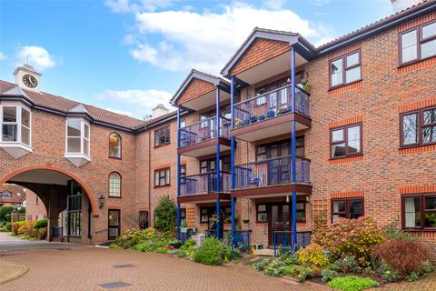 1 bedroom apartment for sale - Wraymead Place, Wray Park Road, Reigate, Surrey, RH2