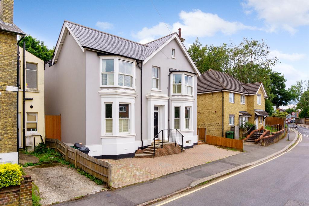 Chapel Road, Redhill, Surrey, RH1 4 bed detached house £725,000