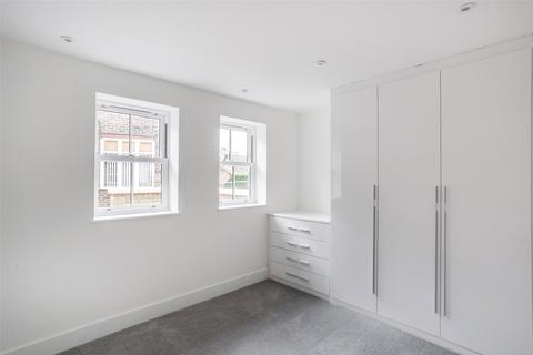 Flat 2, Peatswood, 2 Blanford Road, Reigate, RH2 7DR