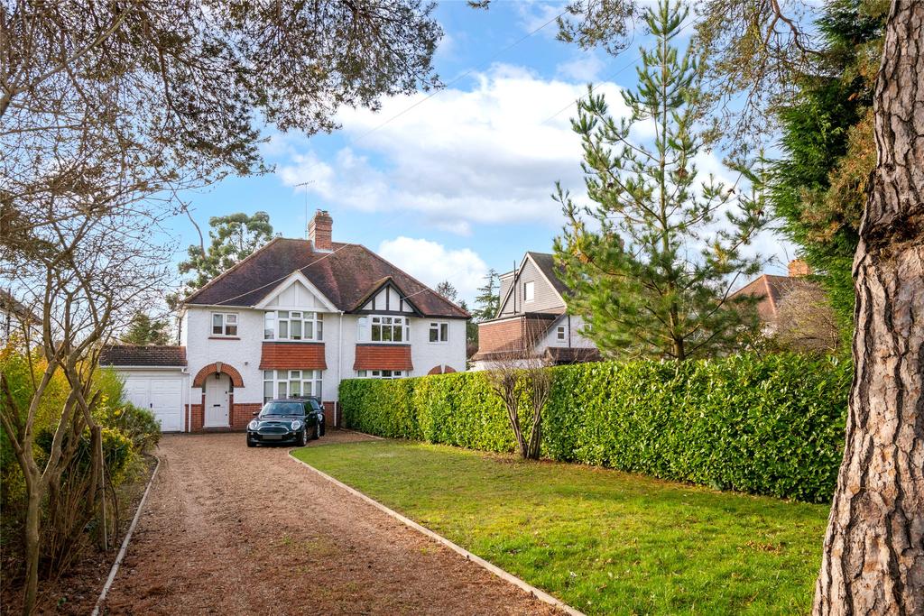 Sandcross Lane, Reigate, RH2 3 bed semidetached house £650,000
