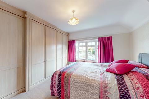 3 Warnham Court Road, Carshalton, SM5 3LY