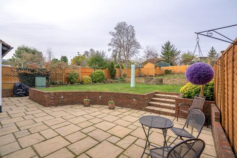 3 Warnham Court Road, Carshalton, SM5 3LY