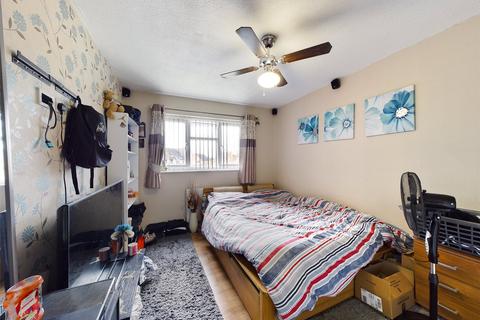2 Ashleworth Gardens, Quedgeley, Gloucester, GL2 4WU