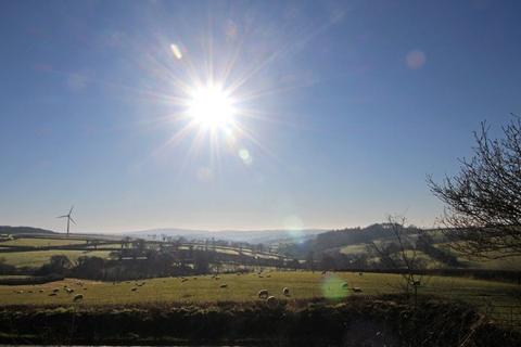 3 bedroom end of terrace house to rent, Launceston, Cornwall
