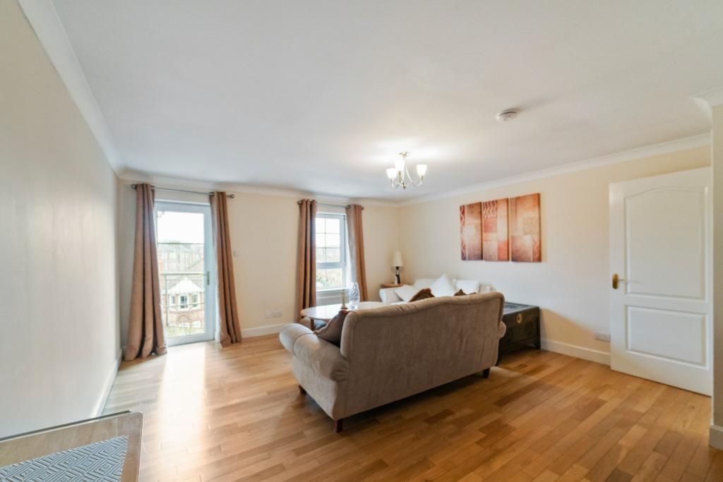 Dinmont Road, Flat 4/1, Shawlands, Glasgow, G41 3UD 2 bed flat £189,000