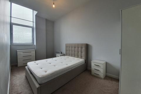 2 bedroom apartment to rent - Tate House New York Road Leeds LS2