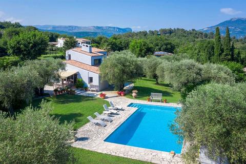 4 bedroom villa, Châteauneuf, Alpes-Maritimes, Alpes-Maritimes, France