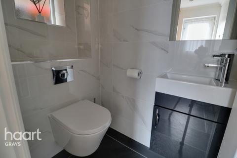 48 Catharine Close, Chafford Hundred, Grays, RM16 6QH