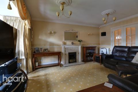 48 Catharine Close, Chafford Hundred, Grays, RM16 6QH