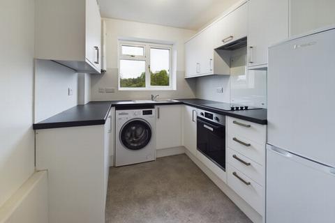 2 bedroom flat for sale, Muster Green, Haywards Heath, RH16