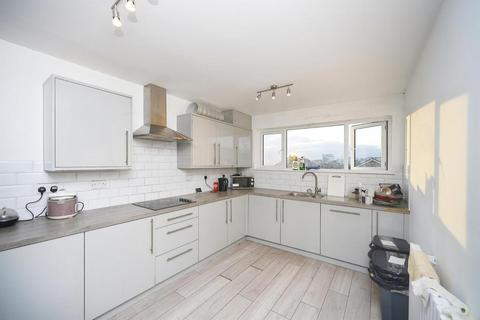 6 bedroom end of terrace house for sale - Ticehurst Road, Brighton