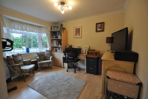 40 Bramble Road, Daws Heath, Benfleet, SS7 2UN