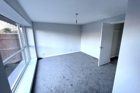 2 bedroom flat to rent - Chesnut Avenue, Hull, HU5 2LR