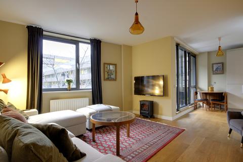 2 bedroom flat for sale - Spencer Way, London, E1