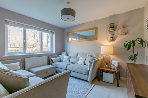 4 bedroom chalet for sale - Manor Road, Guildford