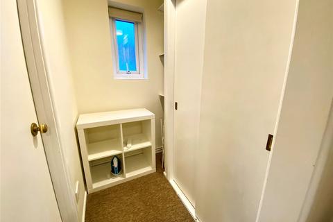 1 bedroom apartment to rent, Bubwith Close, Chard, TA20