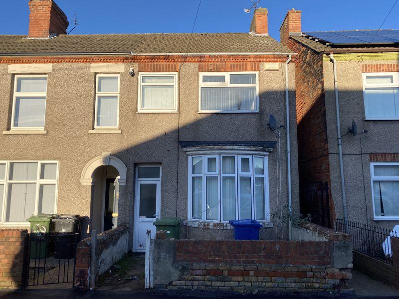 ELSENHAM ROAD, GRIMSBY 2 bed terraced house £51,000