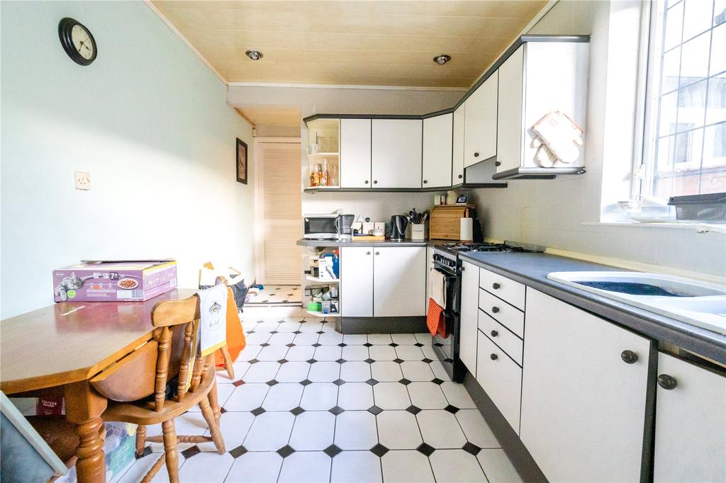 Kitchen (2)