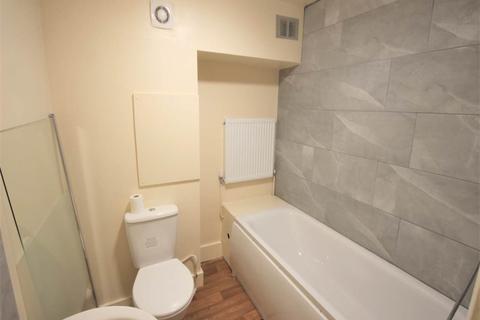 1 bedroom flat to rent - 180a Grove Road, Bow, London