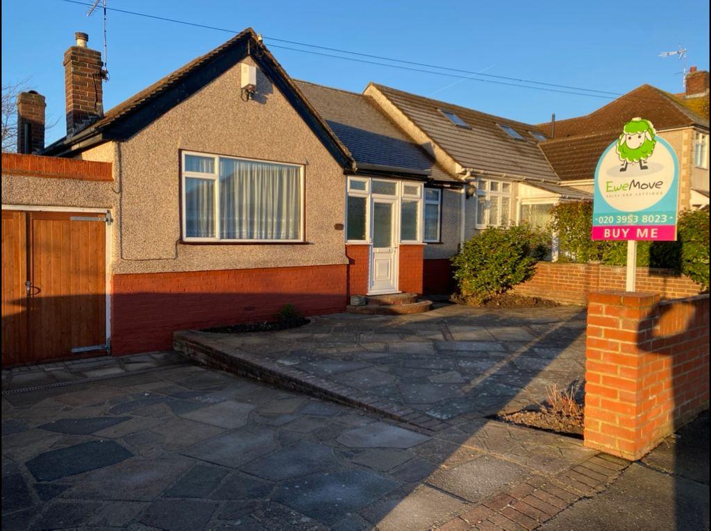 Castleton Avenue, Bexleyheath DA7 6QT 2 bed semidetached bungalow £
