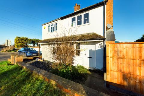 2 bedroom semi-detached house for sale - Pirton Road, Hitchin, SG5