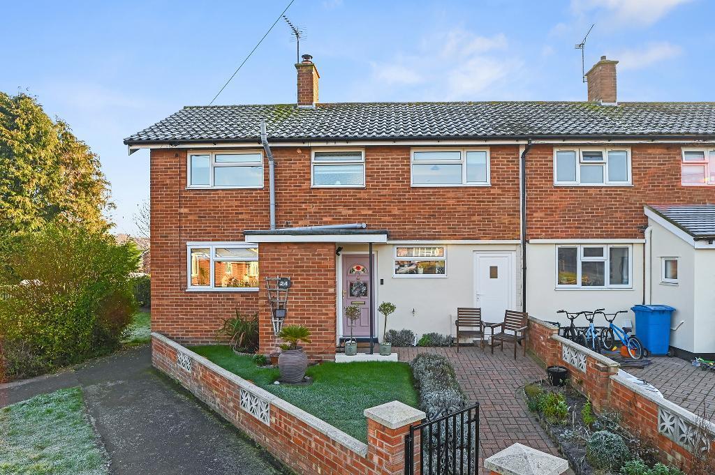 Palfrey Heights, Brantham, Suffolk... 2 bed end of terrace house £250,000