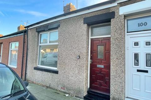 2 bedroom terraced house to rent, Neville Road, Sunderland