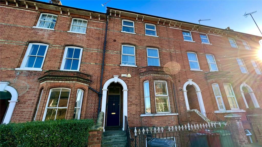 Russell Street, Reading, Berkshire, RG1 1 bed apartment £180,000