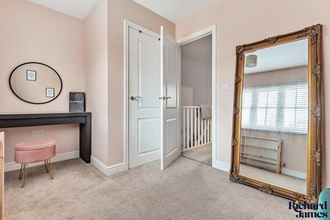 40 Berryfield, Swindon, SN3 6FB