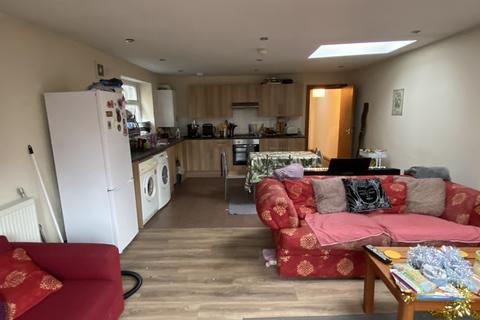 3 bedroom house to rent - Woodville Road, Cathays , Cardiff