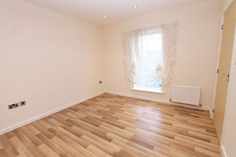 2 bedroom apartment to rent - Taywood Road, Northolt