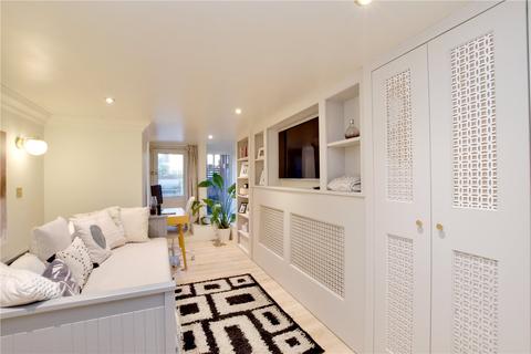 19 Vicars Hill, London, SE13 7JB