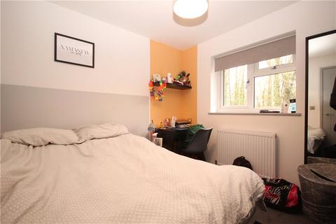 6 bedroom semi-detached house to rent, Greville Close, Guildford, GU2