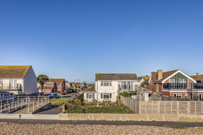 Southwood Road, Hayling Island 3 bed semidetached house £449,950