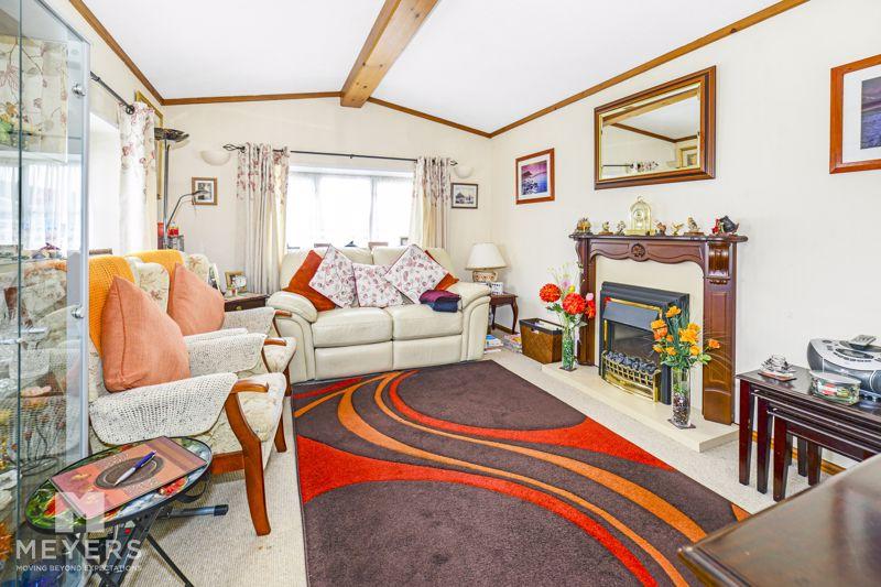 Gatemore Road, Winfrith Newburgh, DT2 2 bed park home for sale £140,000