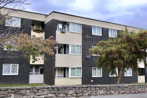 3 bedroom apartment for sale - Greenfield, Holywell