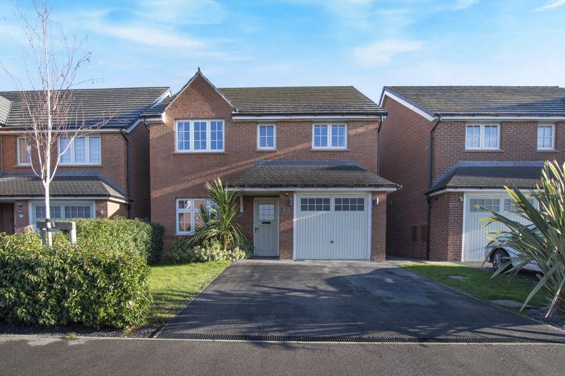 Whitaker Drive, Wakefield 4 bed detached house £325,000