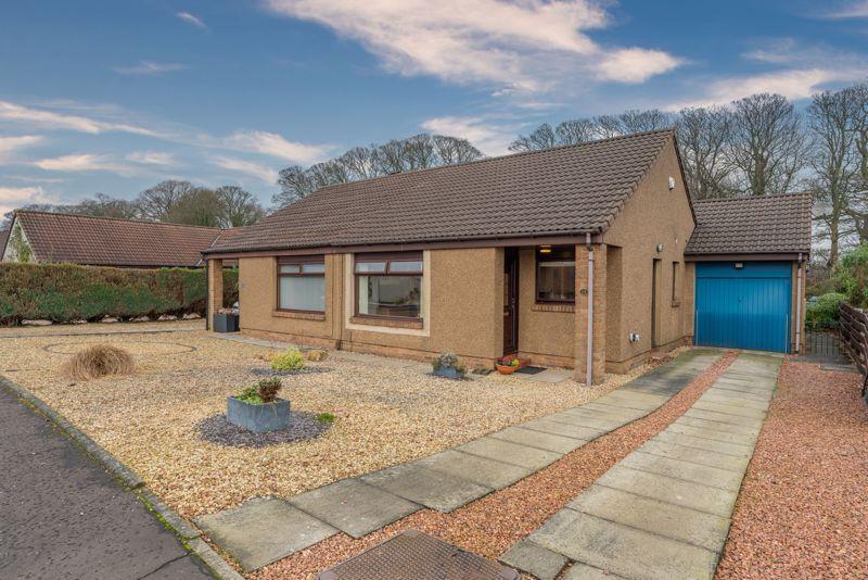 Millar Place, Stenhousemuir 2 bed semidetached bungalow £168,000