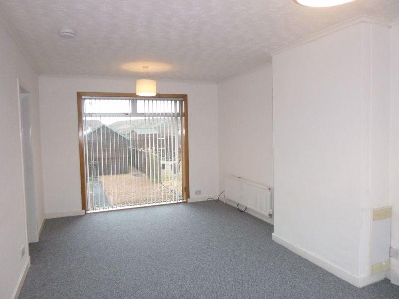 Appin Crescent, Kirkcaldy 3 bed terraced house £695 pcm (£160 pw)