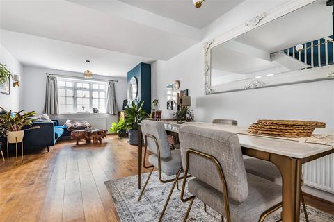 14 Cottage Grove, Surbiton, KT6 4JH