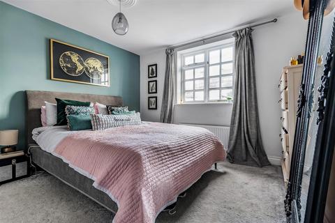 14 Cottage Grove, Surbiton, KT6 4JH